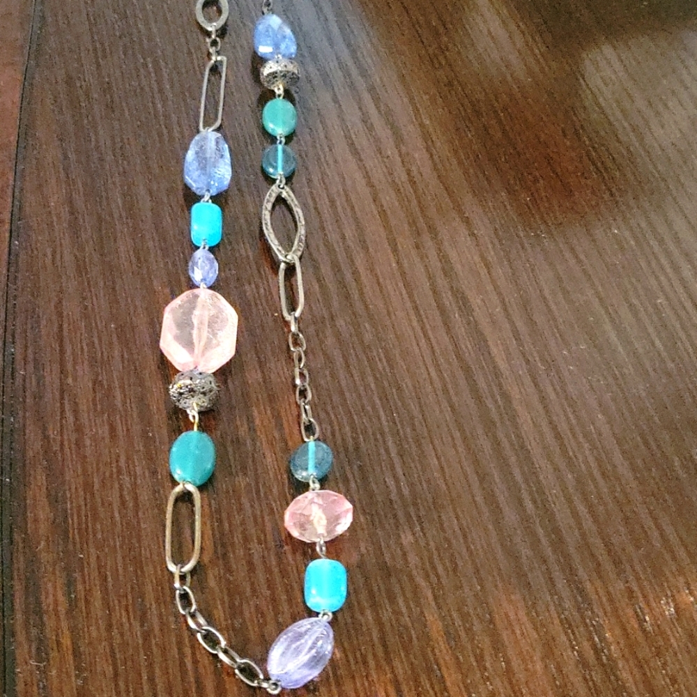 Lia Sophia aqua blue crystal long necklace, EUC🎉🎊💙💙